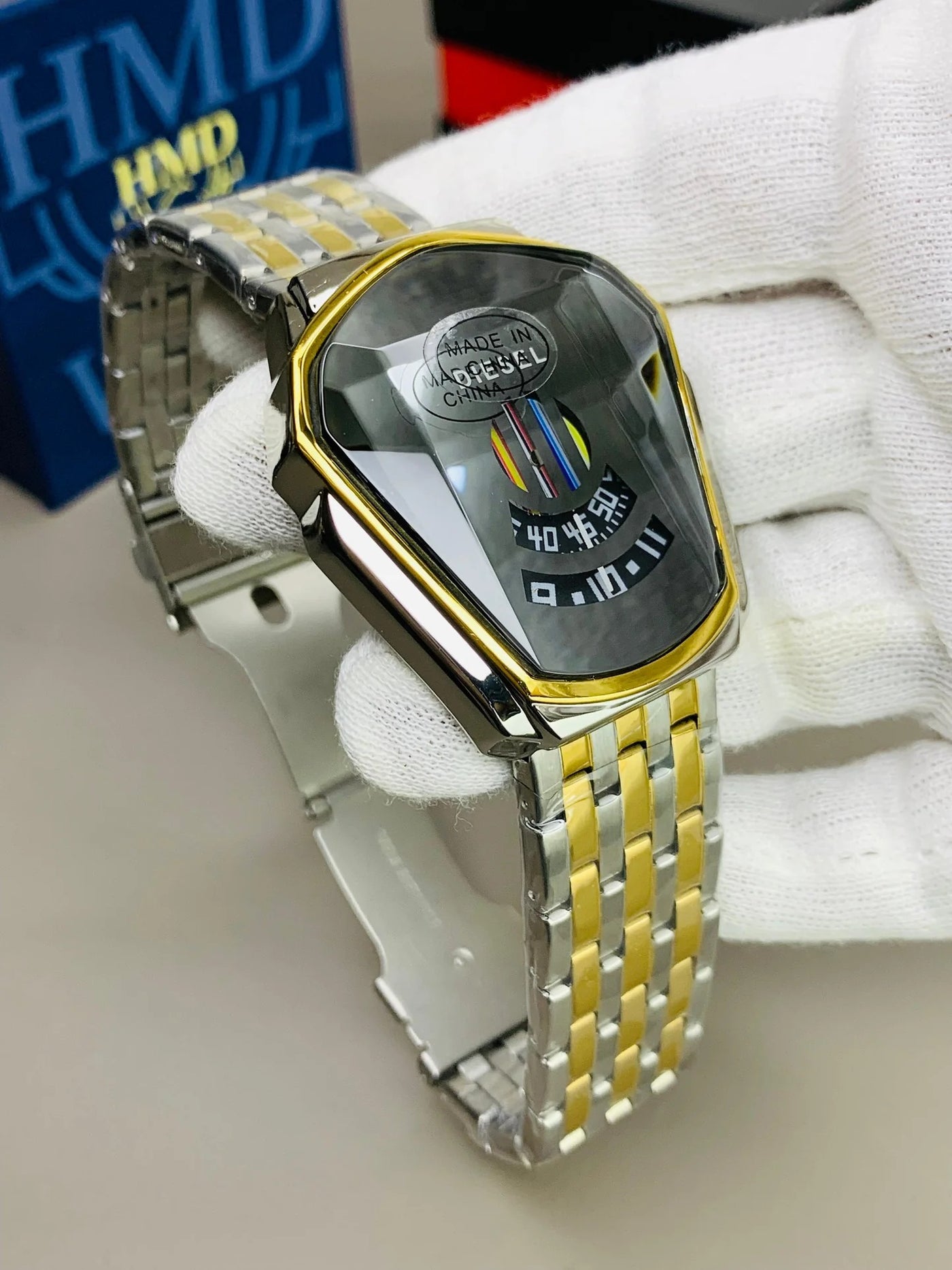 Dinar  Iron man Luxury Men's Watch